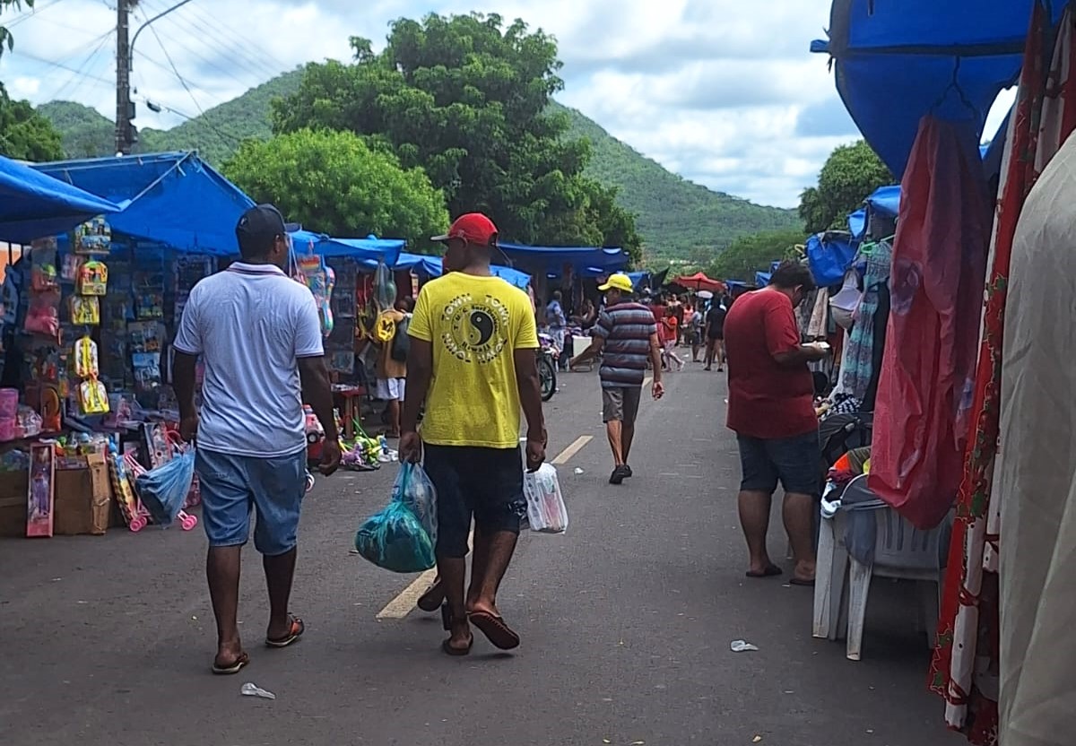Feira livre de domingo &eacute; suspensa em Corumb&aacute; por causa do feriado de Finados