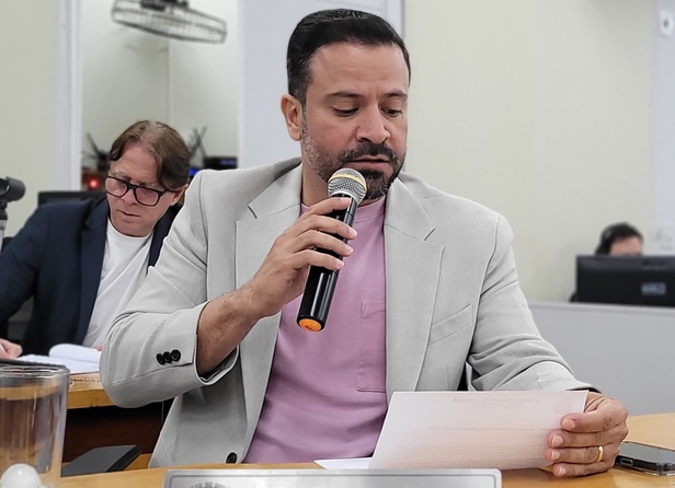 Elinho pede retorno do atendimento da van do Juizado de Tr&acirc;nsito a Corumb&aacute;
