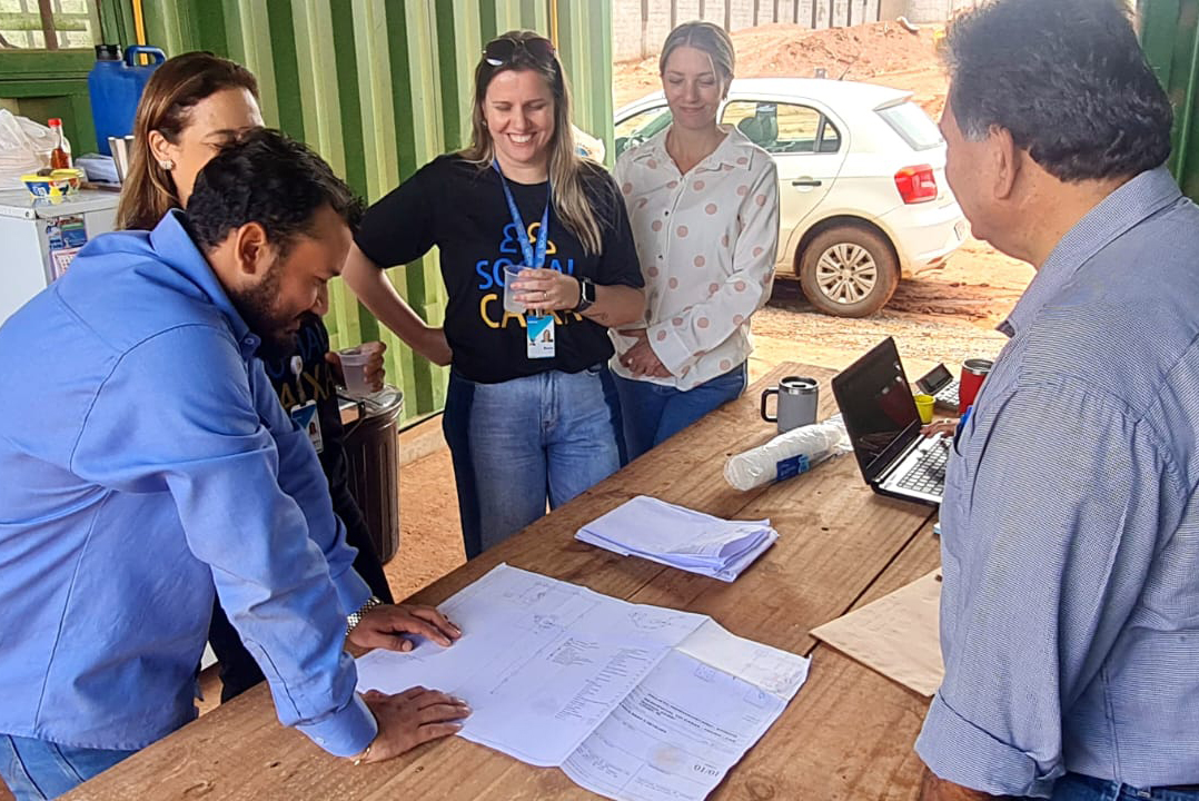 Visita t&eacute;cnica analisa infraestrutura e acesso nas obras de habita&ccedil;&atilde;o em Corumb&aacute;