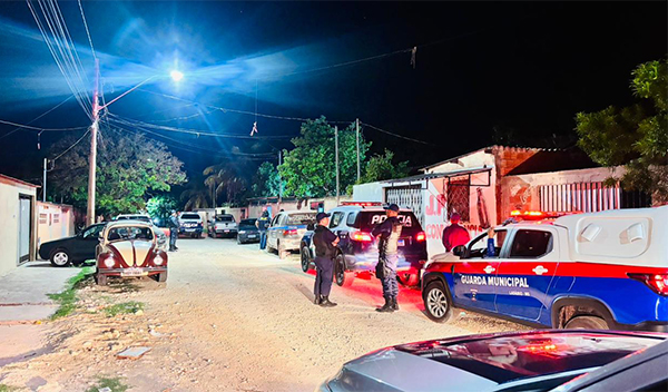 Opera&ccedil;&atilde;o integrada em Lad&aacute;rio resulta na recupera&ccedil;&atilde;o de motocicleta e notifica&ccedil;&otilde;es a estabelecimentos