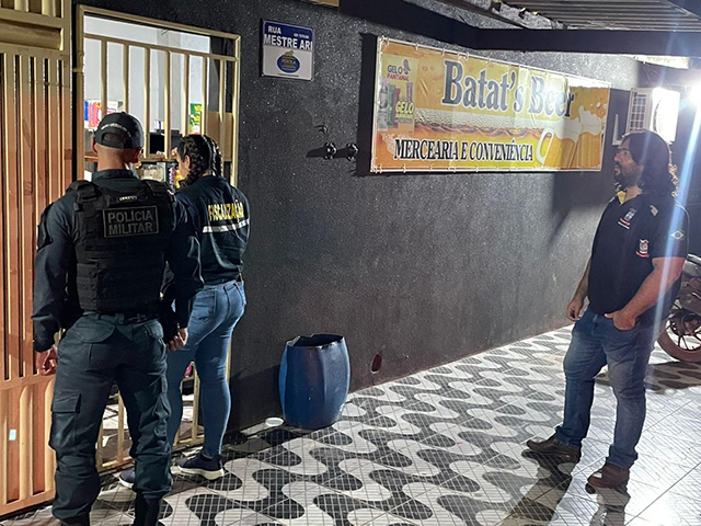 Opera&ccedil;&atilde;o integrada em Lad&aacute;rio resulta na recupera&ccedil;&atilde;o de motocicleta e notifica&ccedil;&otilde;es a estabelecimentos
