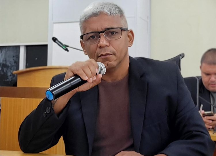 Edinaldo diz que &eacute; preciso recuperar sistema de ilumina&ccedil;&atilde;o da Pra&ccedil;a S&atilde;o Paulo
