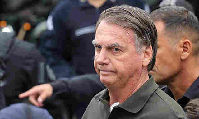 Por unanimidade, STF mant&eacute;m condena&ccedil;&atilde;o de Bolsonaro e aliados 