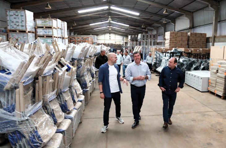 Educa&ccedil;&atilde;o al&eacute;m da sala de aula: log&iacute;stica da SED garante efici&ecirc;ncia na entrega de materiais &agrave;s escolas de MS
