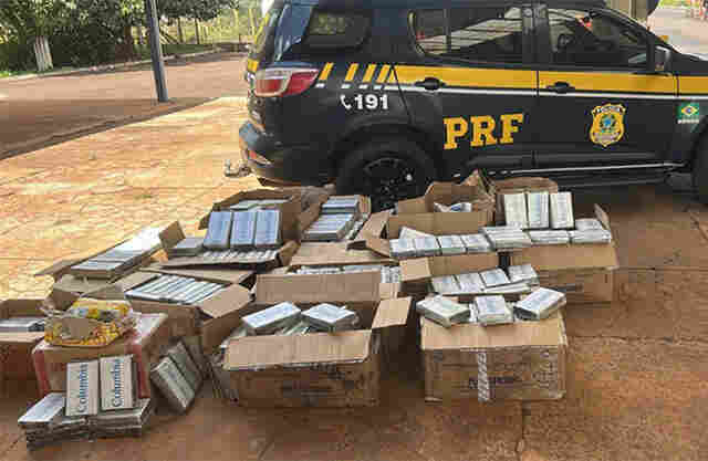 PRF apreende 629 Kg de coca&iacute;na em carreta de min&eacute;rio de ferro que partiu de Corumb&aacute; 
