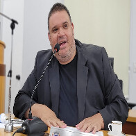 Jovan cobra recupera&ccedil;&atilde;o de quadra de esportes da Escola Tilma Fernandes Veiga