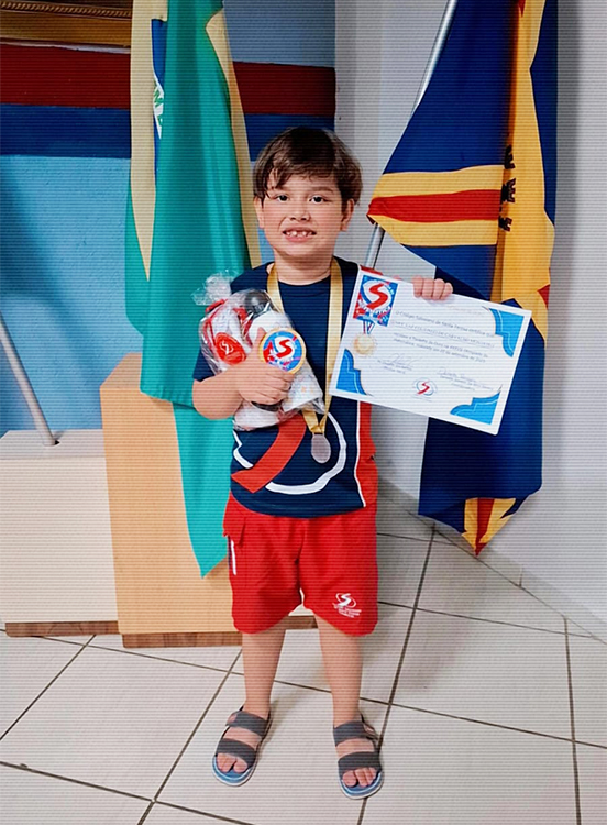 MEU NETINHO HENRY &Eacute; OURO NAS OLIMP&Iacute;ADAS DE MATEM&Aacute;TICA! 
