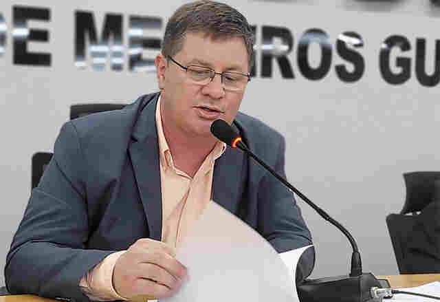 Para eliminar escurid&atilde;o, Bira pede recupera&ccedil;&atilde;o do sistema de ilumina&ccedil;&atilde;o p&uacute;blica em Albuquerque