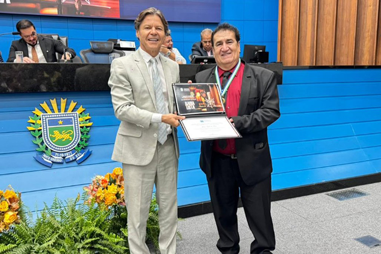 Jonas de Lima recebe Comenda Ant&ocirc;nio Tonanni em homenagem ao Dia do Radialista 