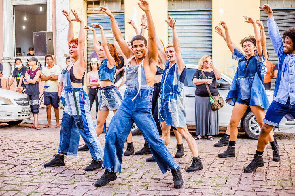 Espet&aacute;culo &ldquo;Migrantes&rdquo;, da Cia de Dan&ccedil;a do Pantanal, ser&aacute; apresentado amanh&atilde; no Porto Geral de Corumb&aacute;