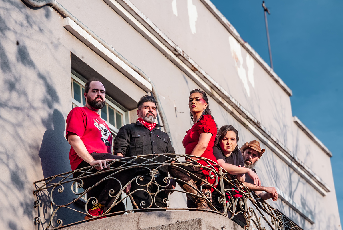 Dimitri Pellz retorna a Corumb&aacute; para celebrar 20 anos com show da Tour FEROZ