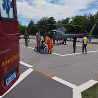 Ribeirinha com quadro de hipertens&atilde;o foi resgatada pelo helic&oacute;ptero da Marinha e apoio dos bombeiros
