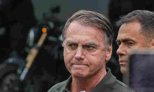 Bolsonaro &eacute; preso pela Pol&iacute;cia Federal em Bras&iacute;lia 