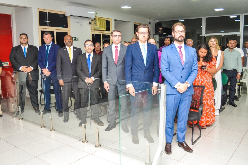 C&acirc;mara Municipal de Lad&aacute;rio realiza sess&atilde;o solene para entrega de T&iacute;tulos de Cidadania a autoridades civis e militares