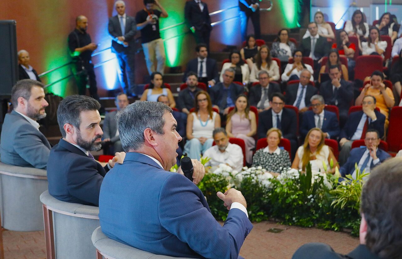 Institui&ccedil;&otilde;es e Governo do Estado discutem a&ccedil;&otilde;es integradas para impulsionar o desenvolvimento social e econ&ocirc;mico