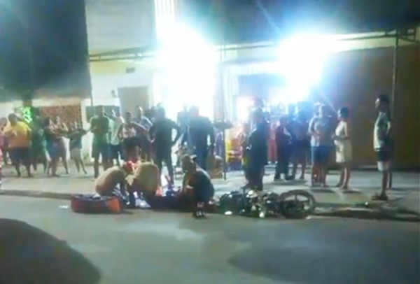 Motociclista tem o p&eacute; dilacerado ap&oacute;s batida com carro no bairro Nova Corumb&aacute;