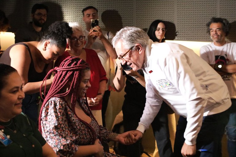 Brasil elimina transmiss&atilde;o vertical do HIV e alcan&ccedil;a menor taxa de mortalidade dos &uacute;ltimos anos