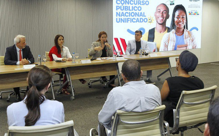 CNU ocorre sem problemas e 80% dos candidatos comparecem &agrave; prova 