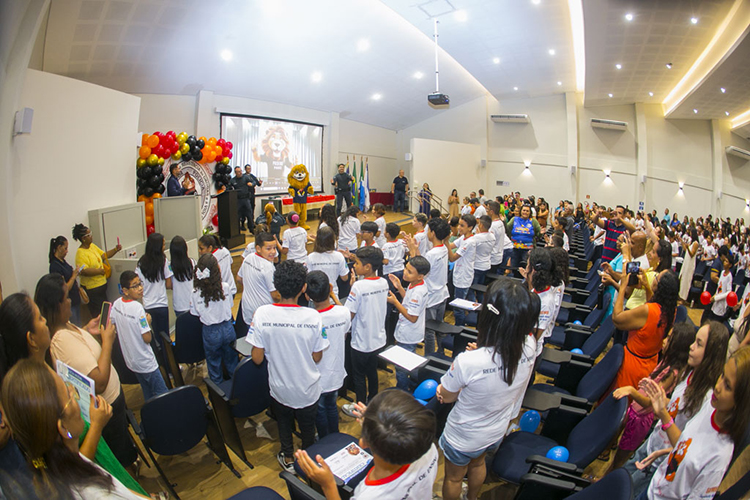 Corumb&aacute; encerra atividades do PROERD com participa&ccedil;&atilde;o de 250 alunos da rede municipal