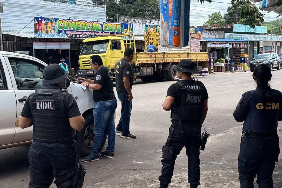 Fiscaliza&ccedil;&atilde;o refor&ccedil;a organiza&ccedil;&atilde;o e seguran&ccedil;a no bairro Popular Nova