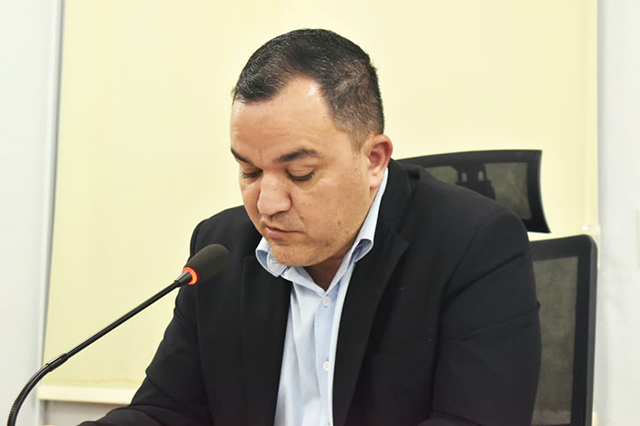 Obras de drenagem e pavimenta&ccedil;&atilde;o no Guarani s&atilde;o solicitadas pelo vereador Marcelo