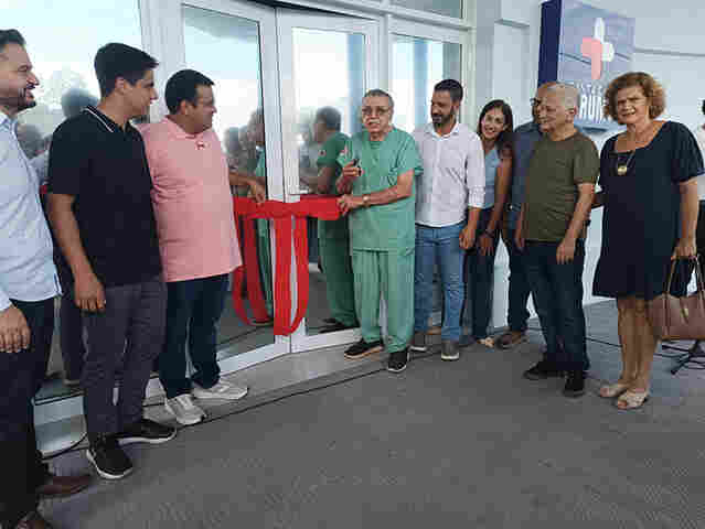 Prefeito participa da inaugura&ccedil;&atilde;o da recep&ccedil;&atilde;o da Santa Casa de Corumb&aacute;
