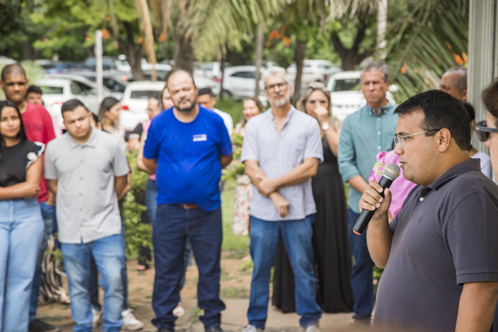 Entrega de ambul&acirc;ncia refor&ccedil;a frota de atendimento hospitalar e transfer&ecirc;ncias em Corumb&aacute;