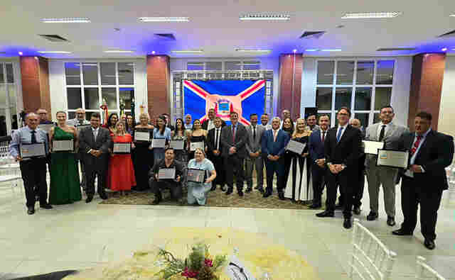 C&acirc;mara homenageia 23 personalidades com T&iacute;tulo de Cidad&atilde;o Corumbaense