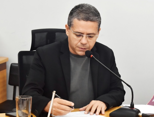 Alexandre refor&ccedil;a necessidade da implanta&ccedil;&atilde;o do Ensino M&eacute;dio no Porto da Manga