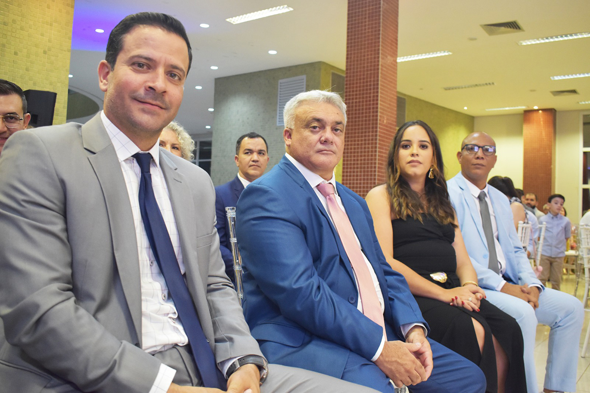 CONFIRA IMAGENS DA SESS&Atilde;O SOLENE QUE MARCOU A ENTREGA DE T&Iacute;TULOS DE CIDAD&Atilde;O CORUMBAENSE, HONRARIA CONCEDIDA PELA C&Acirc;MARA MUNICIPAL
