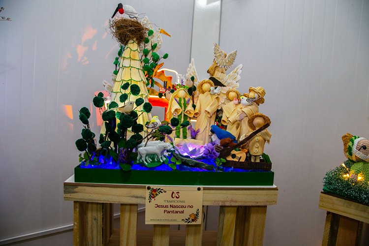 Concurso de Pres&eacute;pios 2025 premia seis obras ap&oacute;s vota&ccedil;&atilde;o popular no Jardim de Natal