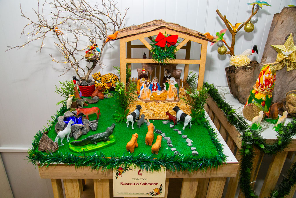 Concurso de Pres&eacute;pios 2025 premia seis obras ap&oacute;s vota&ccedil;&atilde;o popular no Jardim de Natal