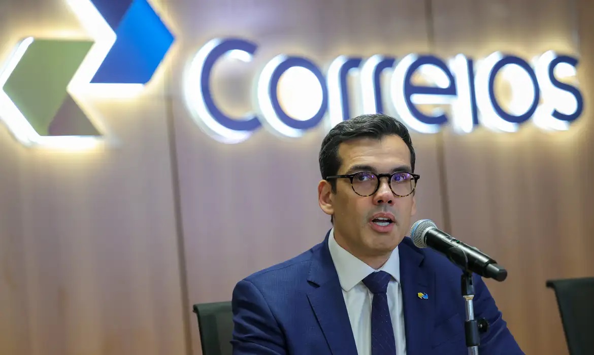 Correios prev&ecirc; fechar mil ag&ecirc;ncias e 15 mil demiss&otilde;es volunt&aacute;rias 