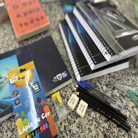 Entrega dos kits escolares e uniformes para 2026 j&aacute; come&ccedil;ou em todo o Estado
