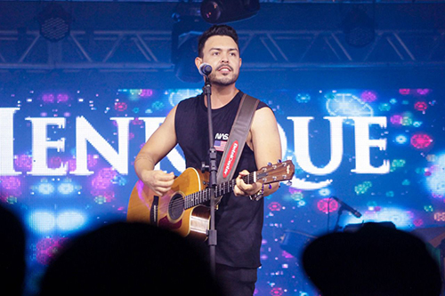 Campo-grandense Max Henrique ultrapassa 2 milh&otilde;es de views com meme no Instagram
