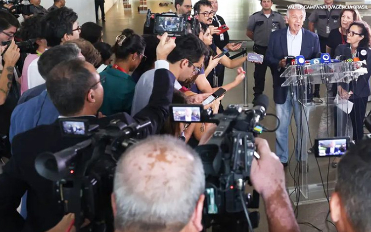 Lula coordena reuni&atilde;o e fronteira com a Venezuela segue sendo monitorada, diz ministro