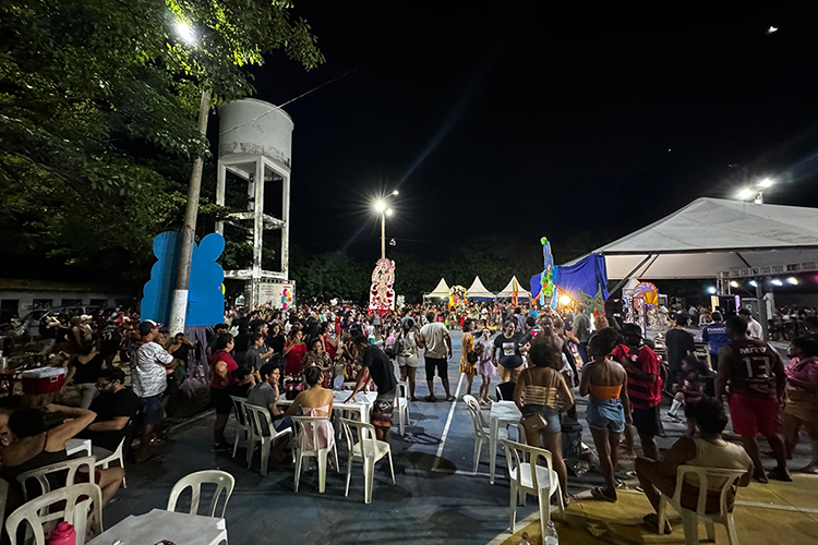 Folia nos Bairros abre programa&ccedil;&atilde;o pr&eacute;-carnavalesca de Corumb&aacute; neste fim de semana