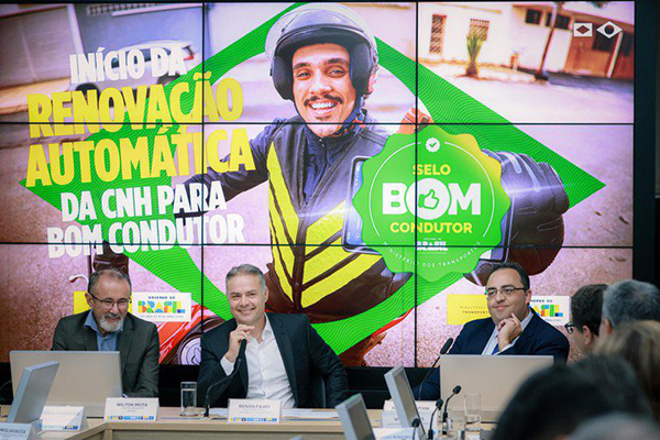 Renova&ccedil;&atilde;o autom&aacute;tica da CNH para bom condutor come&ccedil;a a valer a partir desta sexta (9)