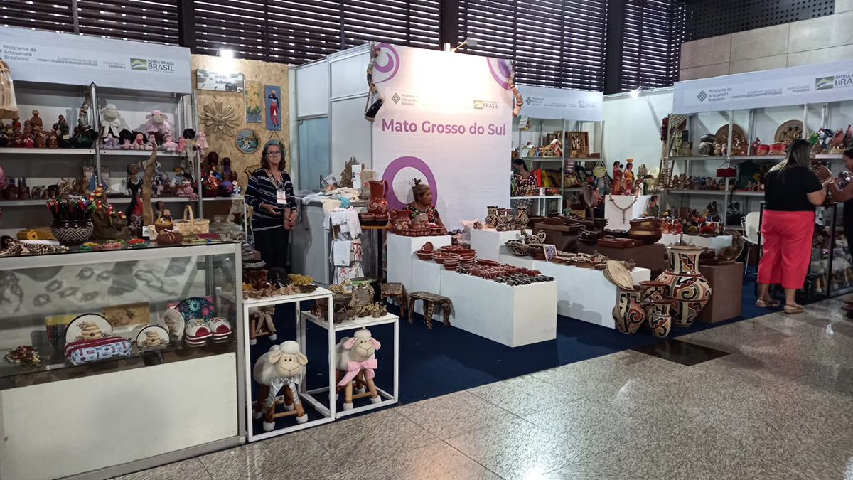 Funda&ccedil;&atilde;o de Cultura publica edital convocando artes&atilde;os e entidades do artesanato de MS interessados em participar de feiras nacionais de artesanato