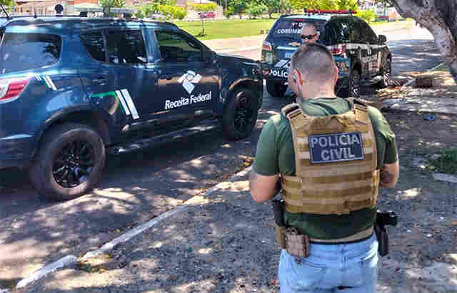 Pol&iacute;cia Civil fecha boca de fumo e cumpre mandado de busca e apreens&atilde;o no bairro Vila Mamona em Corumb&aacute;
