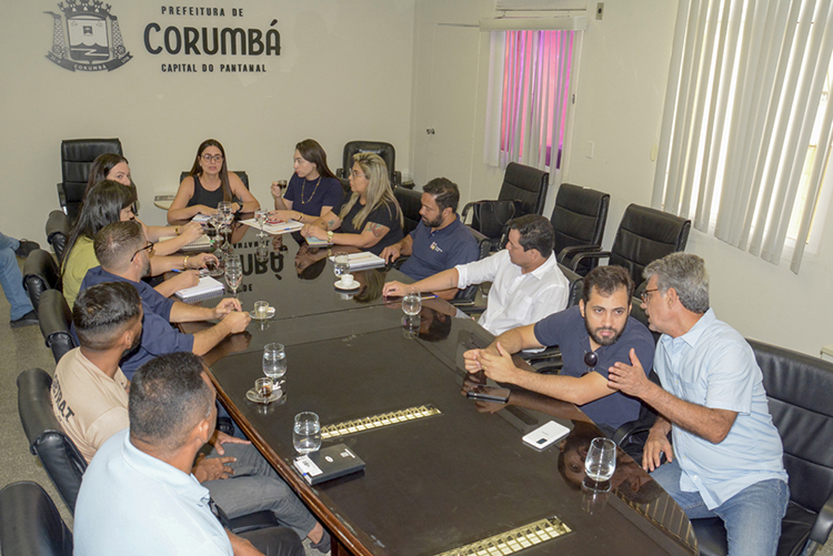 Prefeitura e Associa&ccedil;&atilde;o Comercial discutem medidas para reduzir impactos durante carnaval
