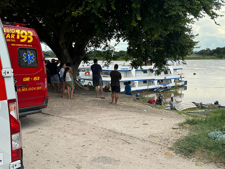 Adolescente de 17 anos morre afogado no porto geral de Lad&aacute;rio