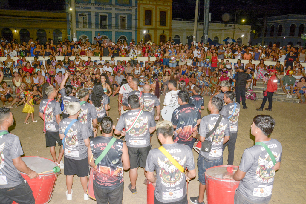 Festival de Samba-Enredo no Porto Geral antecipa clima do Carnaval de Corumb&aacute;