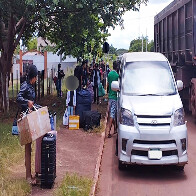 Agetrat apreende vans com placas bolivianas realizando transporte clandestino de passageiros em Corumb&aacute;