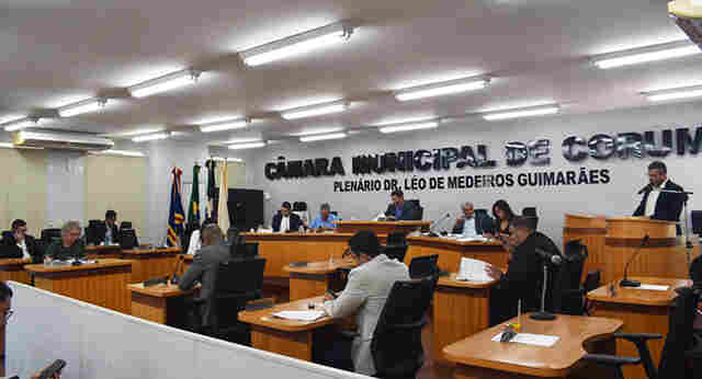 C&acirc;mara aprova parcelamento de f&eacute;rias e afastamento tempor&aacute;rio n&atilde;o remunerado de secret&aacute;rios 