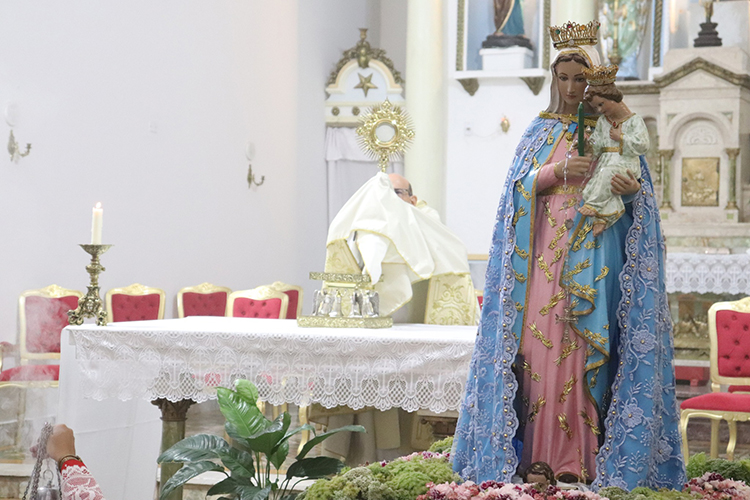 Corumb&aacute; celebra a padroeira Nossa Senhora da Candel&aacute;ria 