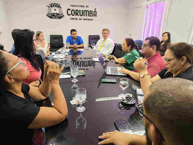 Prefeitura recebe SIMTED, mant&eacute;m di&aacute;logo institucional e reafirma limites legais e fiscais