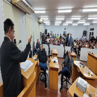 Plen&aacute;rio da C&acirc;mara decide pela suspens&atilde;o do vereador Elinho Junior por 45 dias