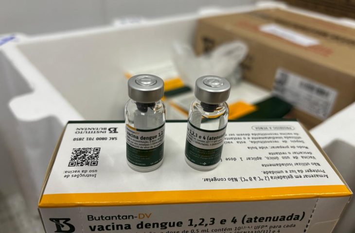 SES define distribui&ccedil;&atilde;o das 7,8 mil doses contra dengue para os 79 munic&iacute;pios de MS