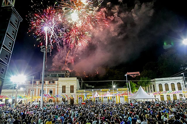 Projeto de Cazarin busca proibir fogos de artif&iacute;cio com estampido em Corumb&aacute;
